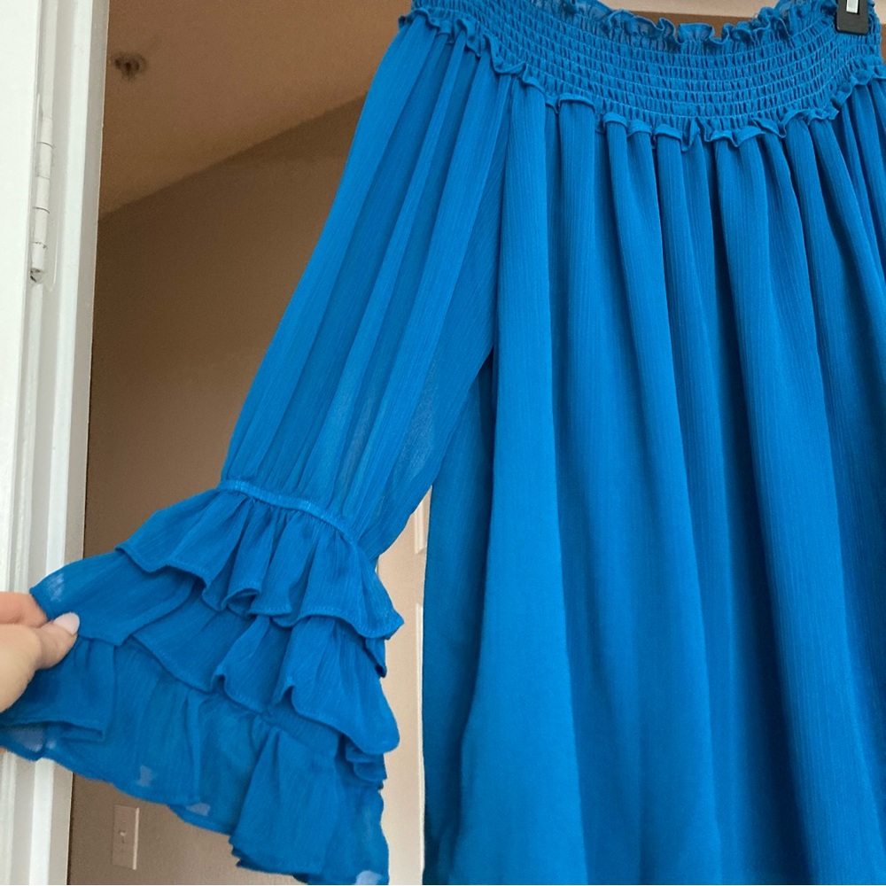 CeCe Turquoise off the shoulder blouse